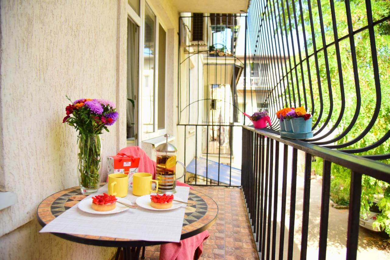 Center Of Odessa. Comfortable 2 Rooms Apartment Esterno foto