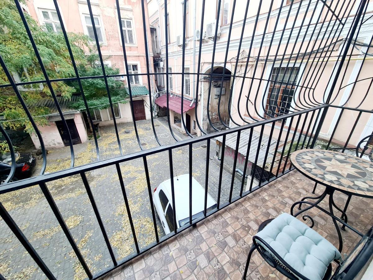 Center Of Odessa. Comfortable 2 Rooms Apartment Esterno foto